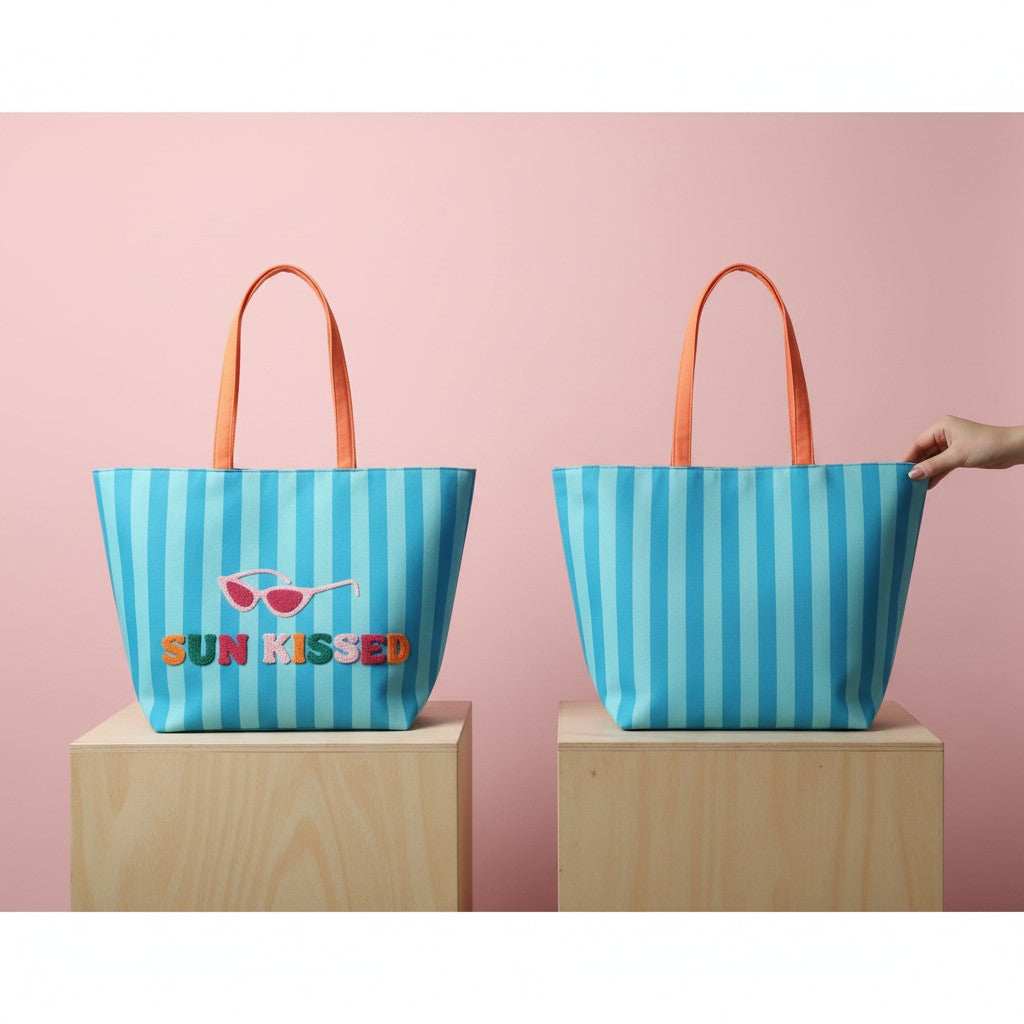 Long Weekend Tote in Riviera Blue