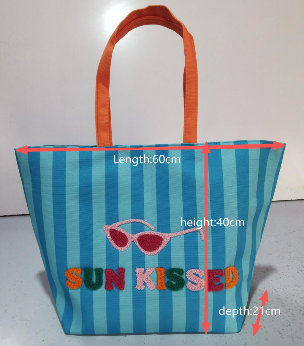 Long Weekend Tote in Riviera Blue, size guide